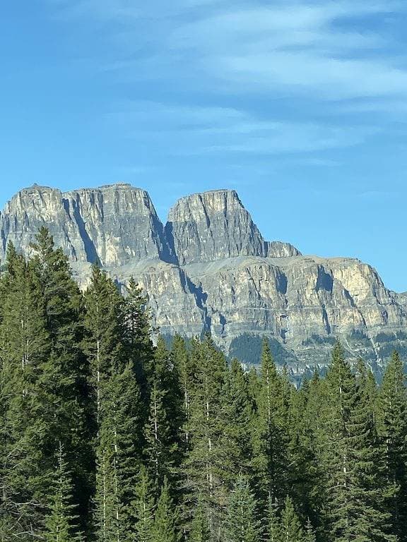 Cozy Ski Condo in the Canadian Rockies, Banff Canada 1