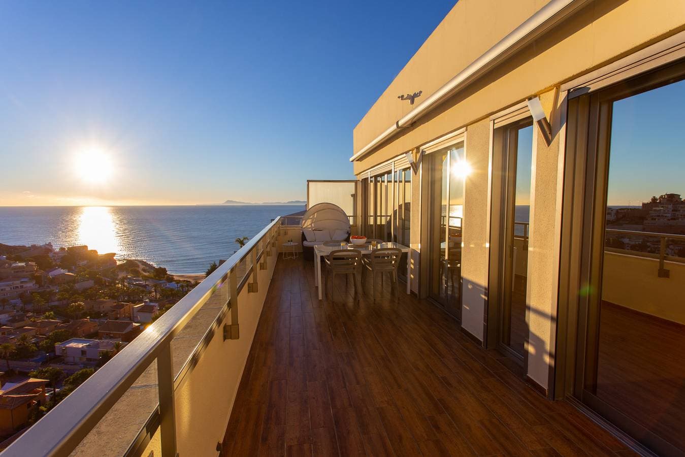 Foto 7 von 64: Ferienwohnung für 4 Personen mit Balkon