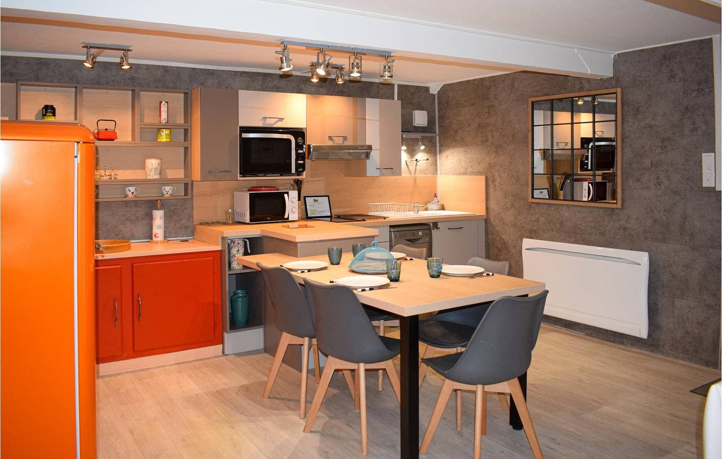 Foto 5 von 17: Charmantes 70m² Apartment mit WiFi & TV