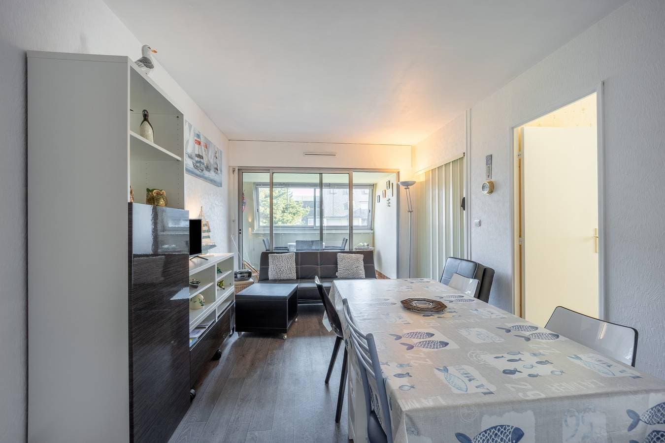 Foto 2 von 12: Ferienwohnung für 4 Personen mit Balkon
