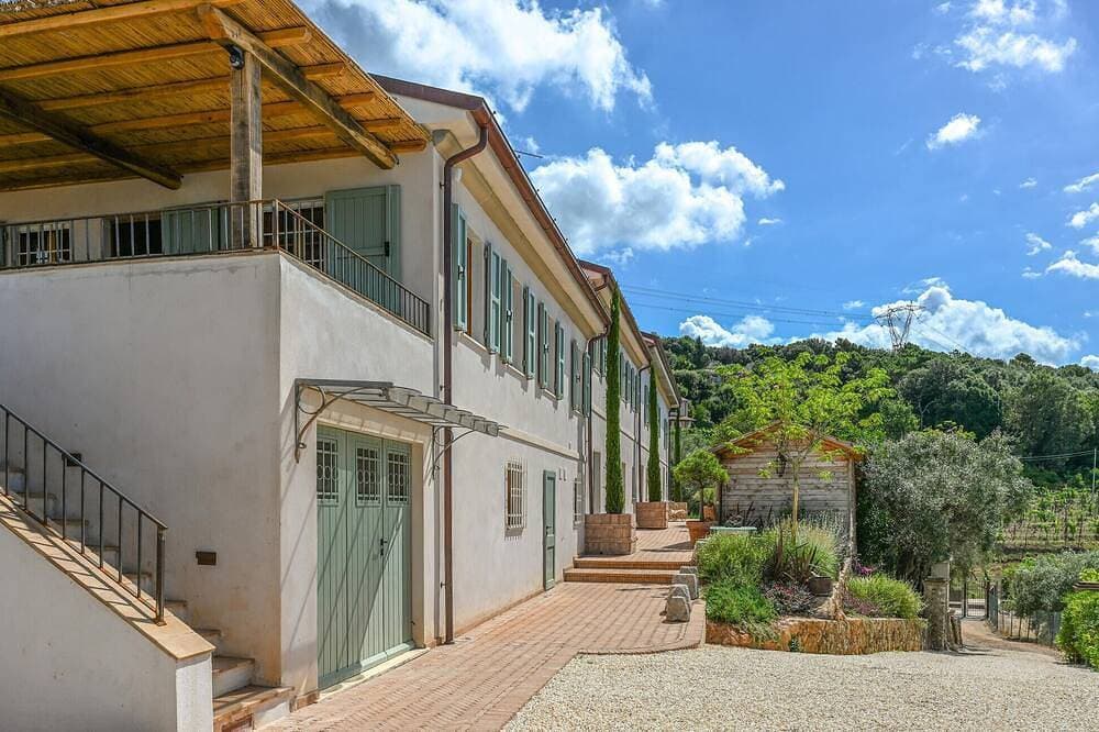 Foto 5 von 30: Beautiful home in Strettoia