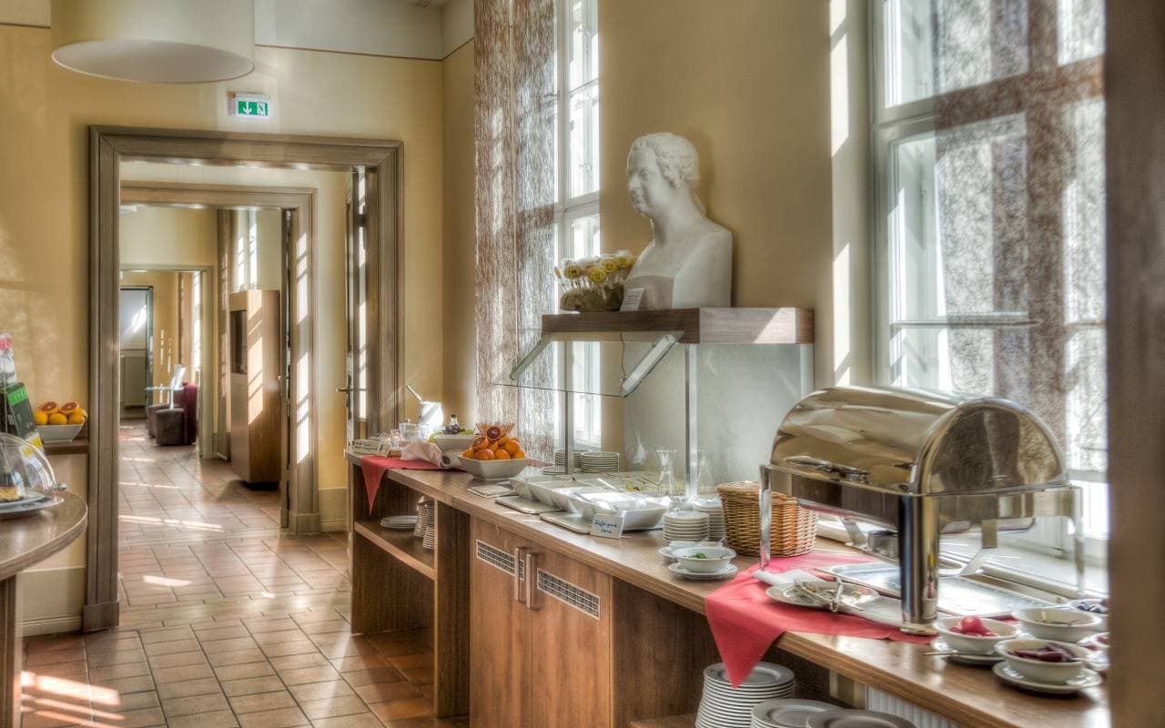 Foto 3 von 9: Hotel am Großen Waisenhaus - Doppelzimmer "Quartier de luxe" mit Dusche/Wc, inkl. Frühstück