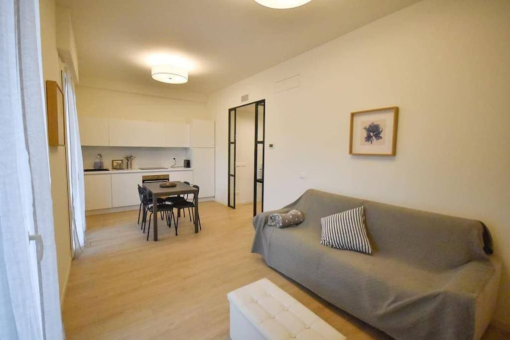 Foto 4 von 18: Two-Bedroom Apartment