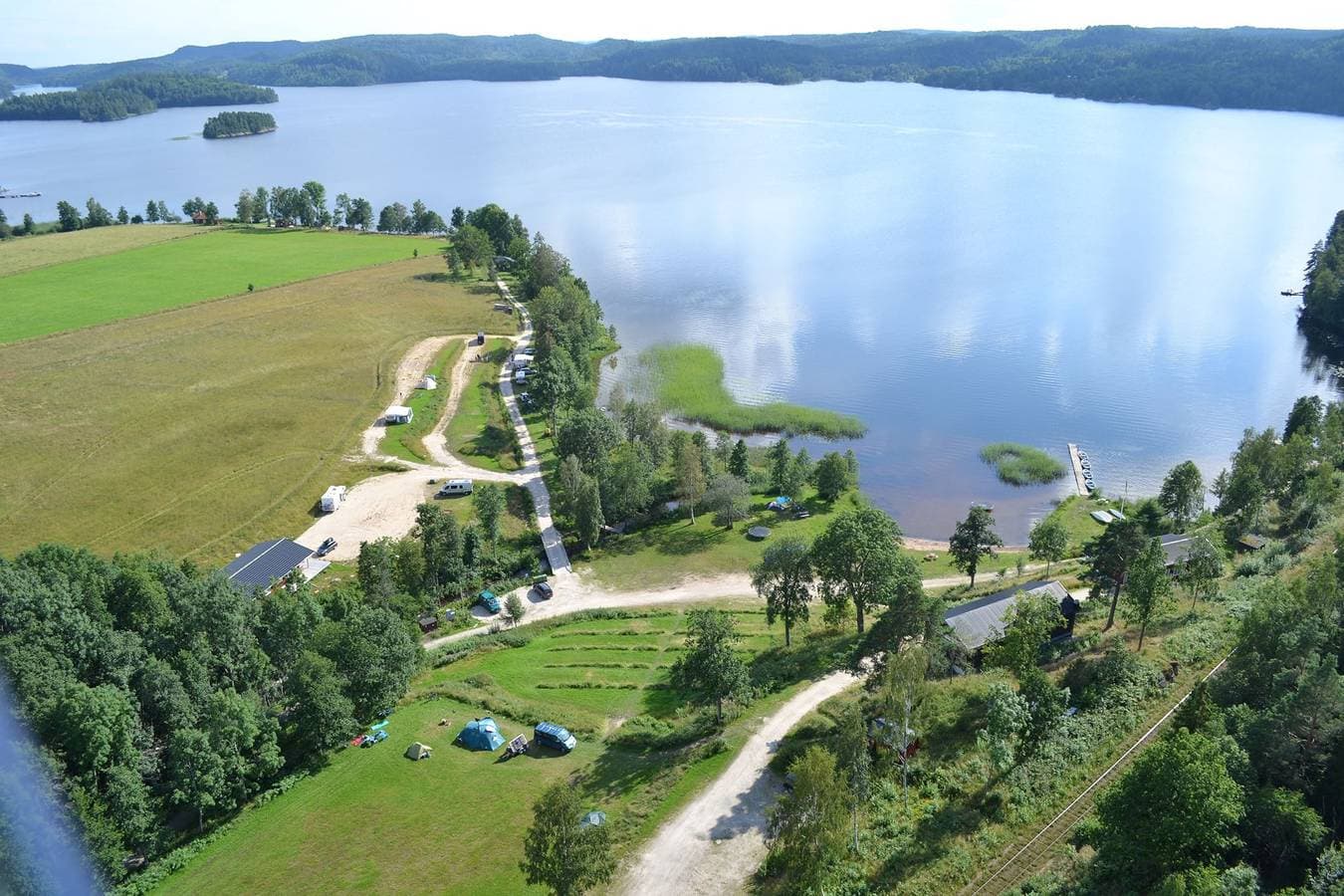 Foto 10 von 11: Gemütlich rustikales Ferienhaus mit Seeblick
