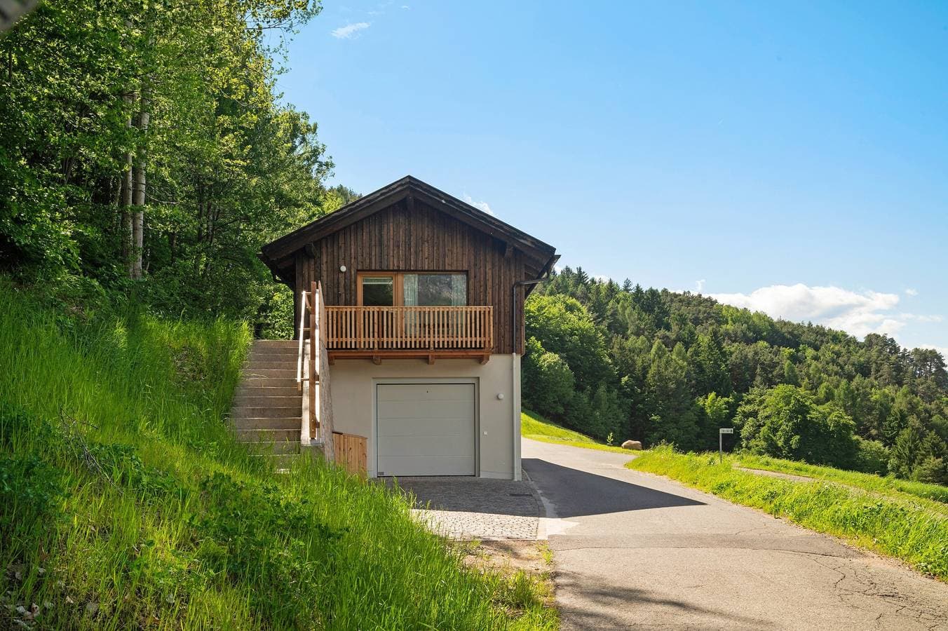 Foto 6 von 34: Ferienwohnung 'Franz' mit Bergblick, privater Terrasse und Wi-Fi