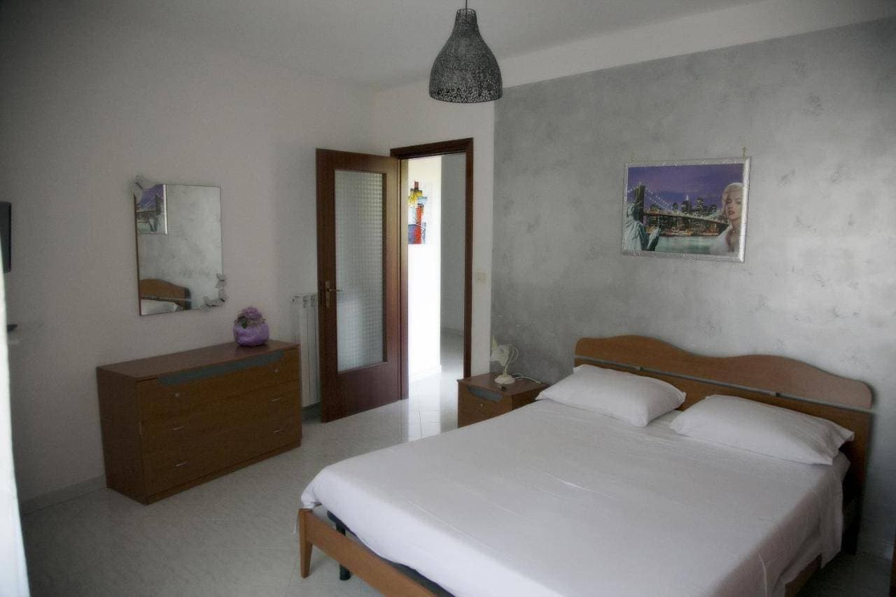 Foto 7 von 18: Three-Bedroom House
