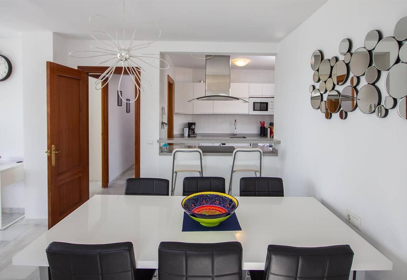 Foto 13 von 31: Ferienwohnung "Schönes renoviertes Penthouse" am Strand mit Meerblick