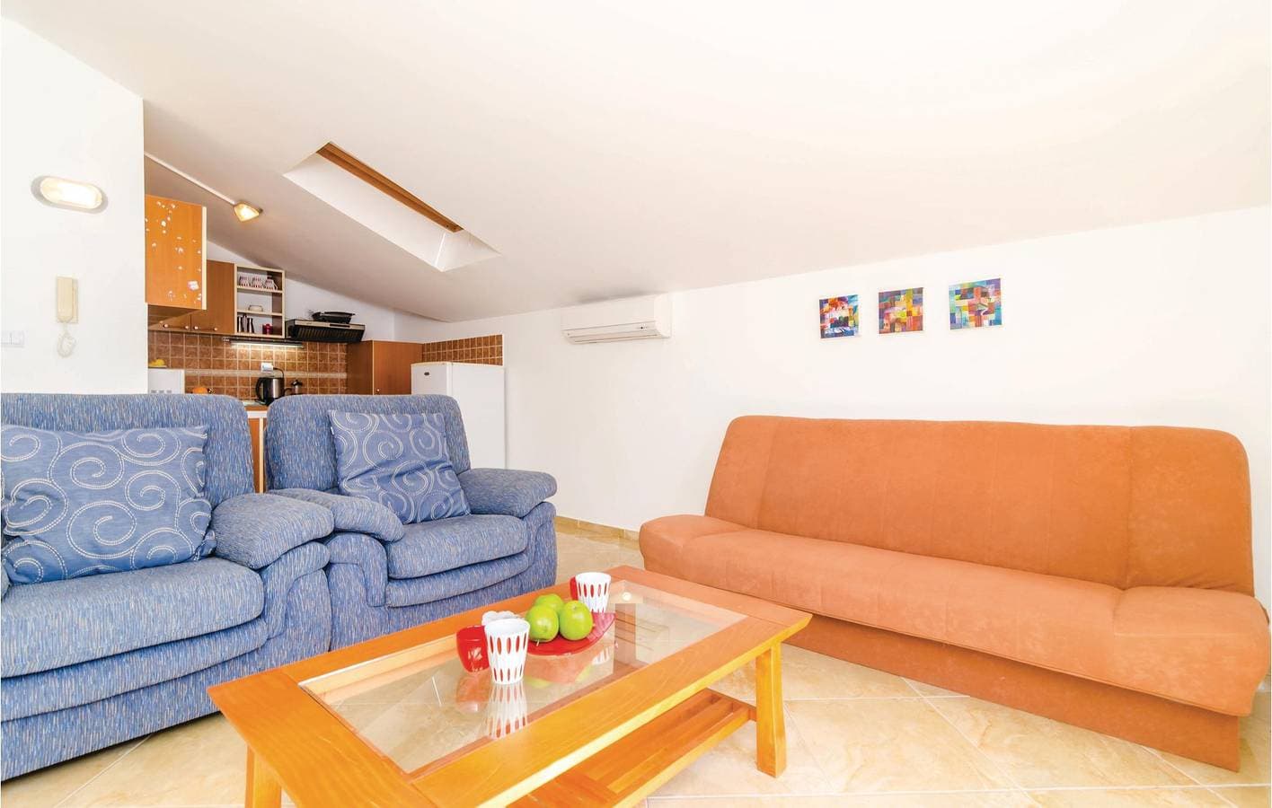 Foto 7 von 19: Ferienwohnung für 6 Personen mit Terrasse