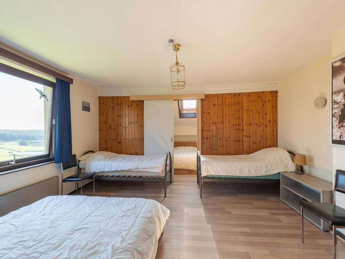 Foto 5 von 38: Three-Bedroom Holiday Home