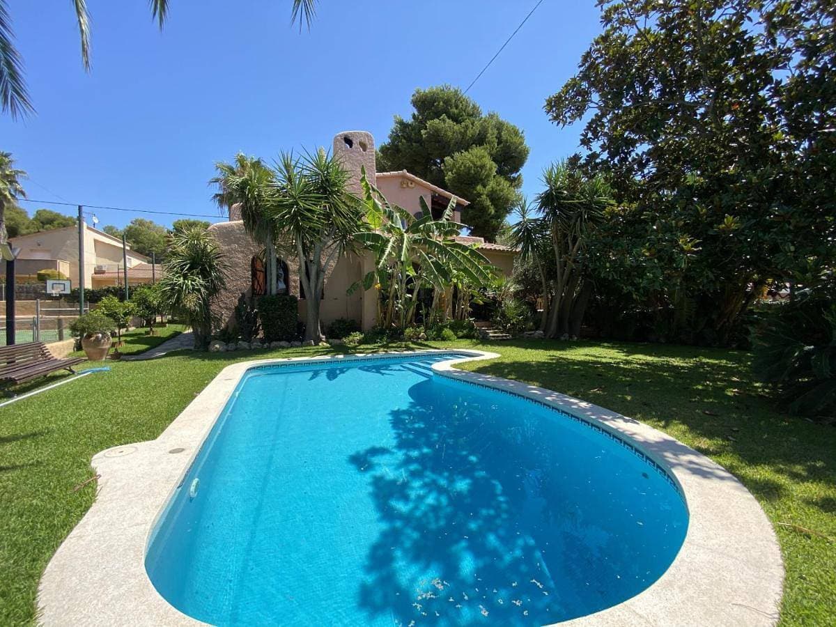 Foto 4 von 55: Villa