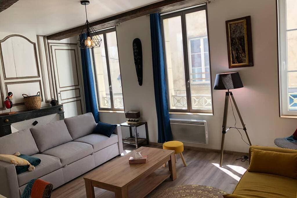 Foto 4 von 51: Two-Bedroom Apartment