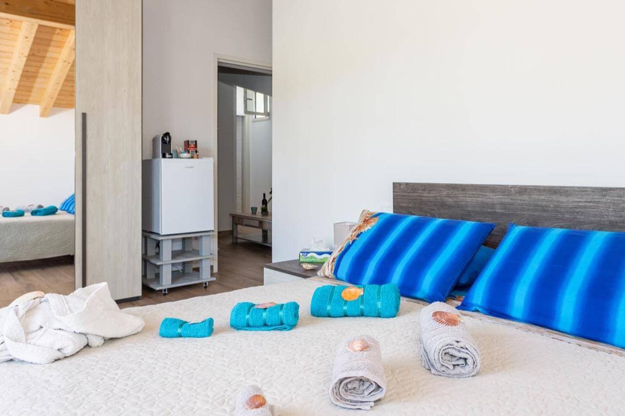 Foto 4 von 27: Double Room with Balcony