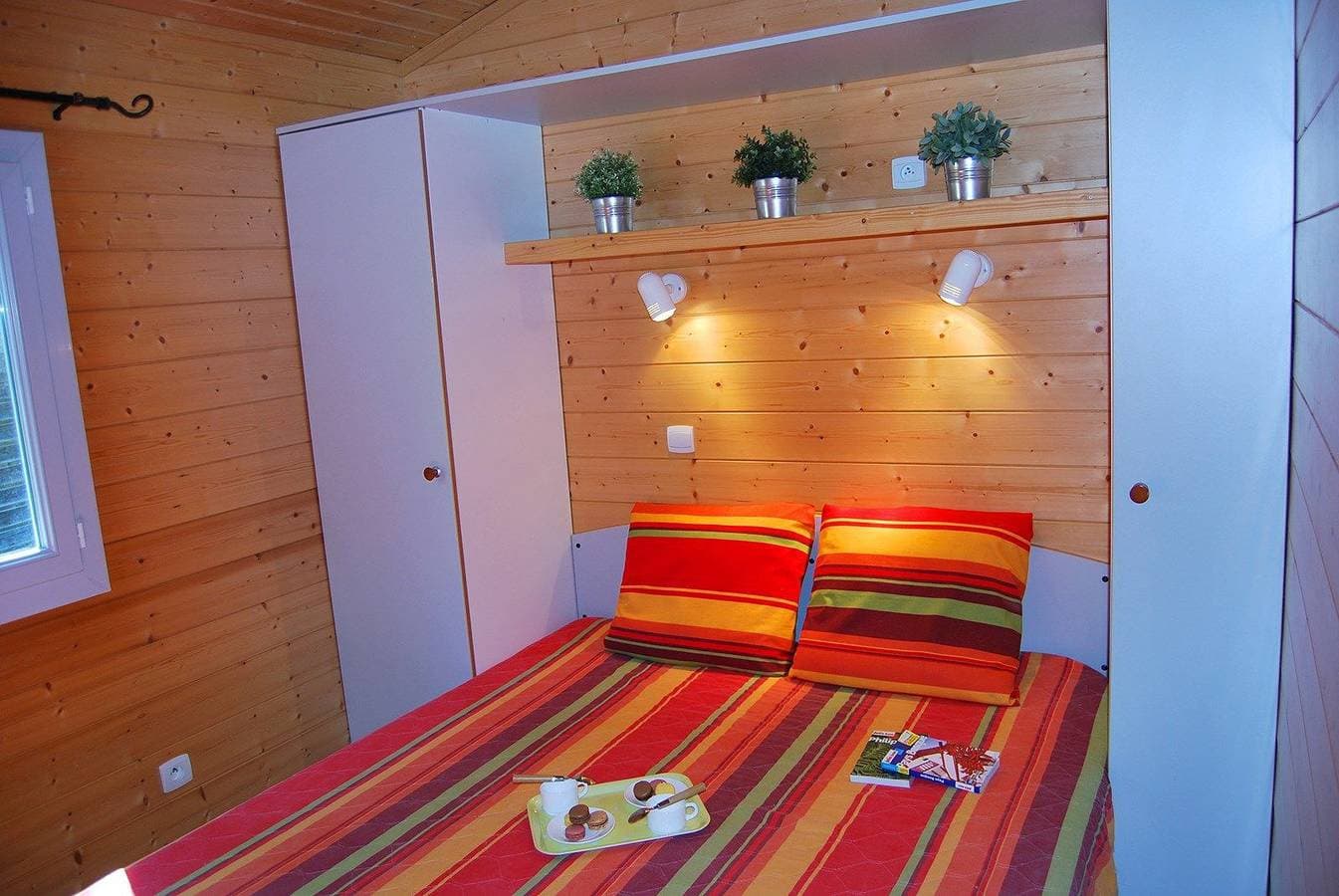 Foto 3 von 15: Chalet für 4 Personen mit Pool
