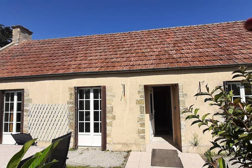 Foto 8 von 15: Ferienhaus 'La Chaumière Du Tank' mit Terrasse, Garten und WLAN