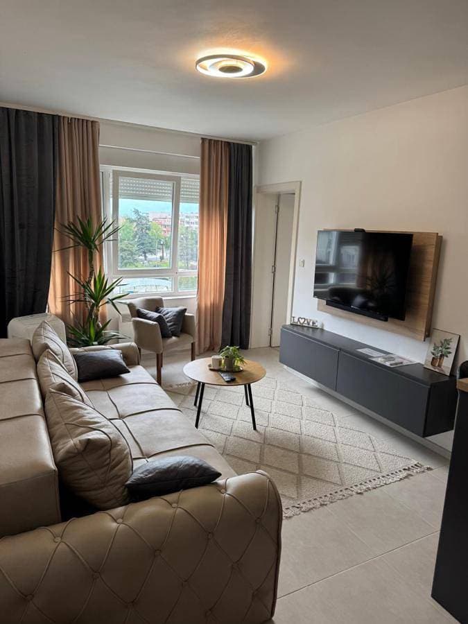MMD Cozy Premium Apartment Paracin 1