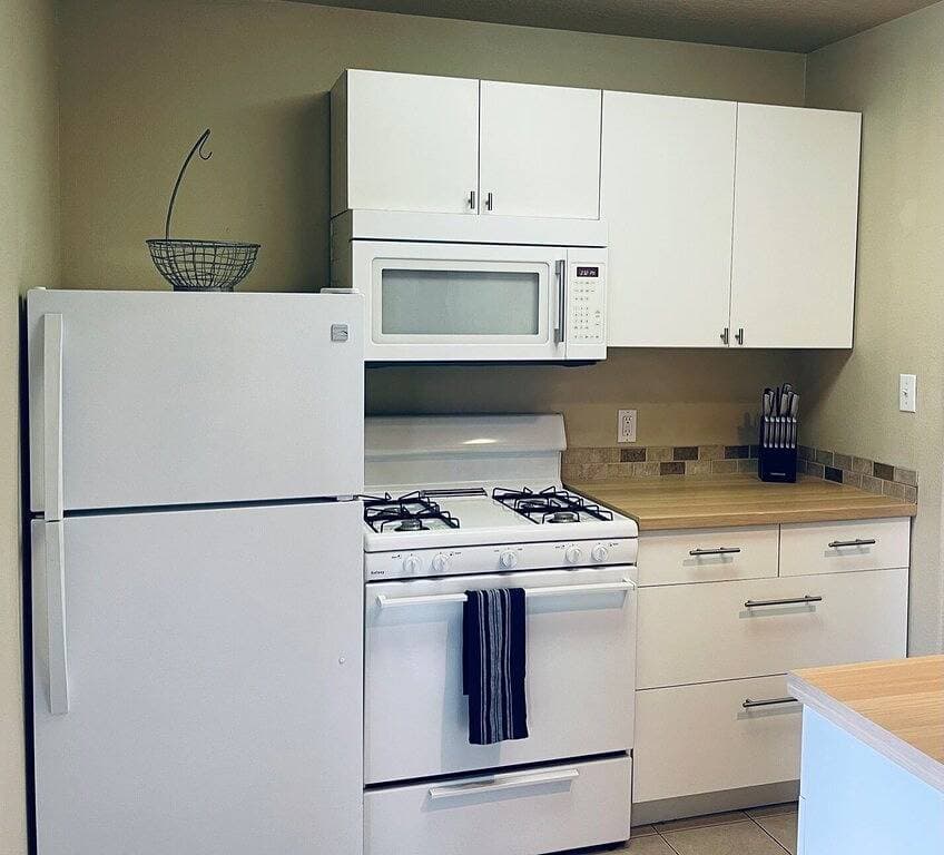 Foto 4 von 6: Grandview Adu - Stylish, comfortable, 1 bed/2 bath apartment close-in!