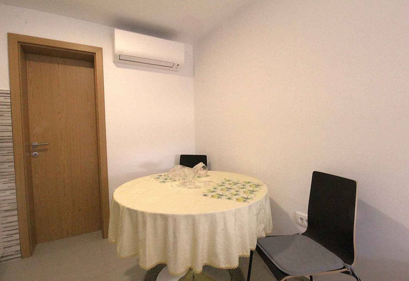 Foto 5 von 18: Studio mit Parkplatz