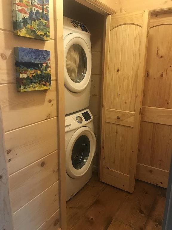 QuikGetaway Spezial! Ab 99 Usd p / n! Nagelneues Blockhaus 2bdrm / 2ba. Super Aussicht! 1