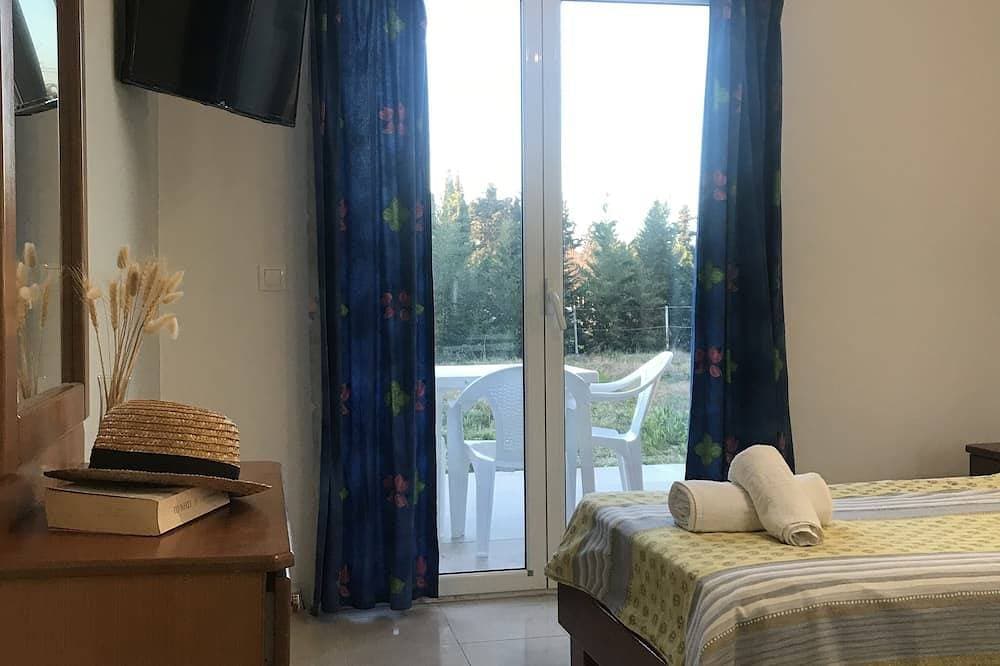 Foto 5 von 29: Studio in Banos Apartments with shared Swimming Pool