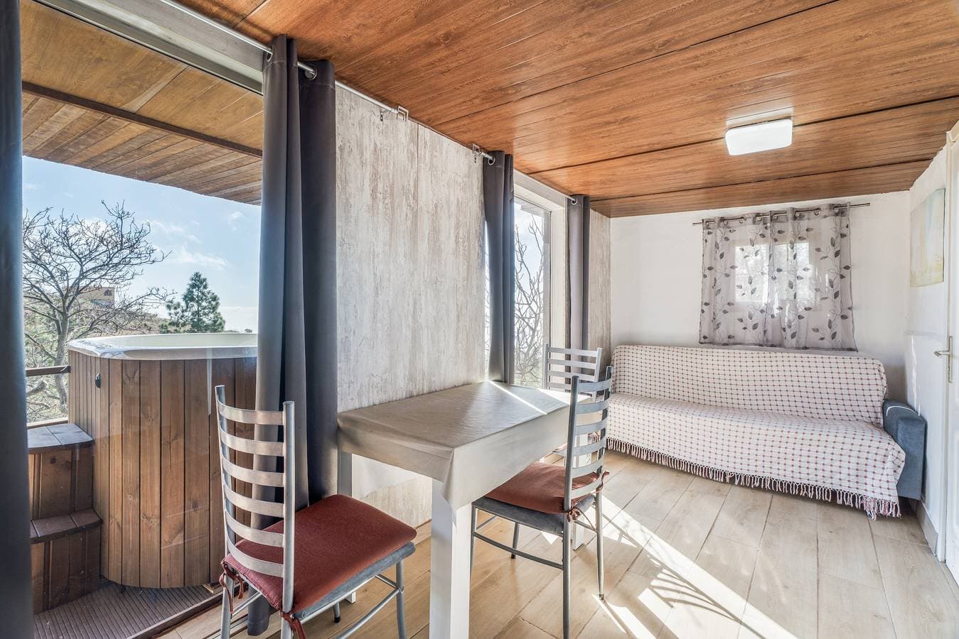 Foto 4 von 35: Ferienhaus 'Karla' mit Meerblick, Gemeinschaftspool und WLAN