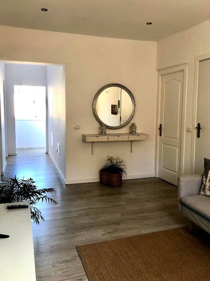 Foto 5 von 32: Two-Bedroom Apartment