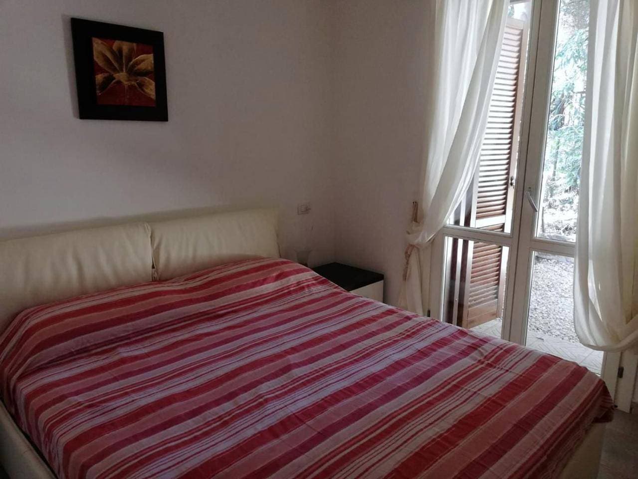 Foto 9 von 35: Two-Bedroom Apartment