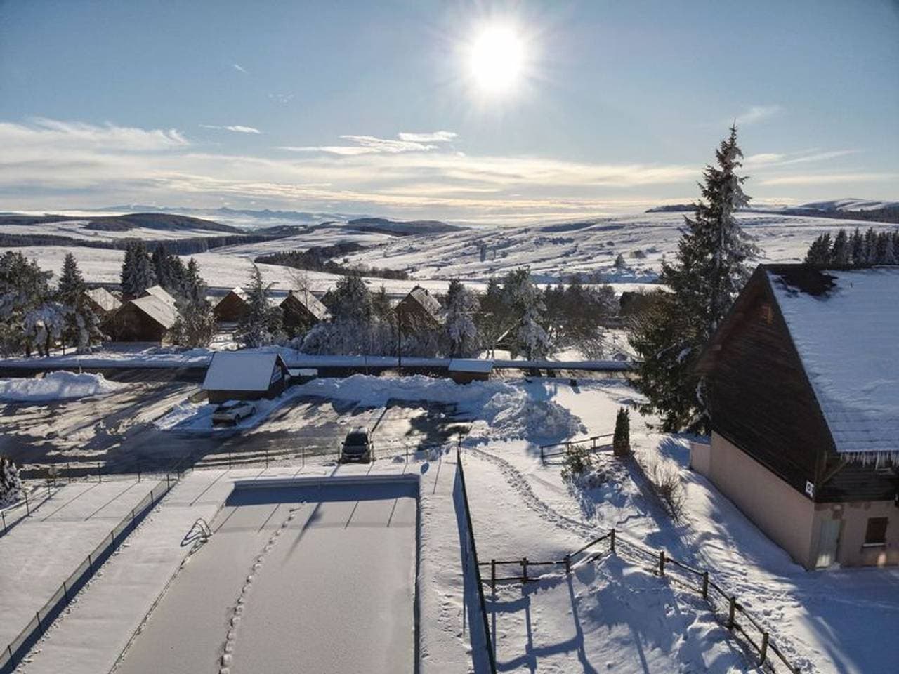 Foto 11 von 15: Zwei ruhige Zimmer mit Pool in Super-Besse