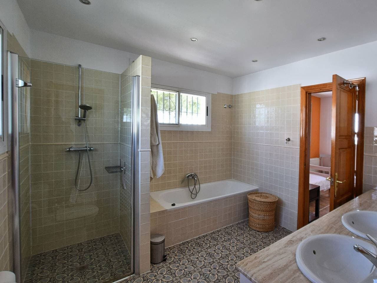 Foto 7 von 40: Villa in Sayalonga mit Privatpool