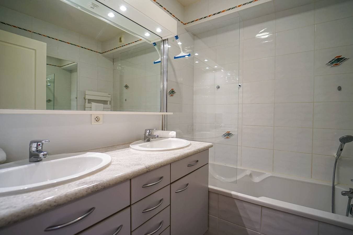Foto 9 von 13: Ferienwohnung für 4 Personen mit Terrasse