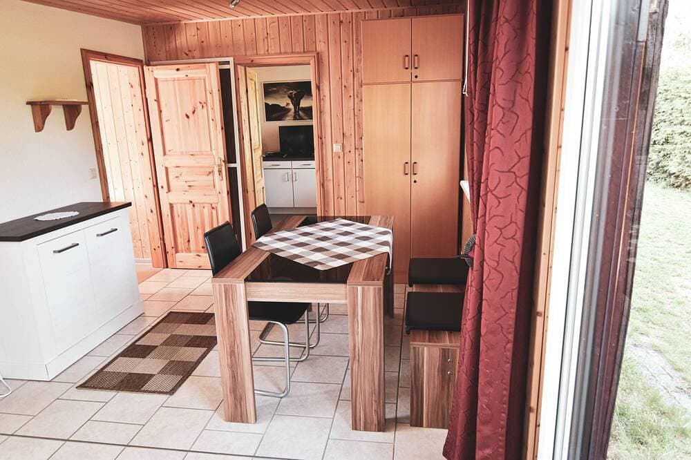 Foto 13 von 28: Ruhiges zentral gelegenes Ferienhaus mit  Sauna Pool& Badezuber