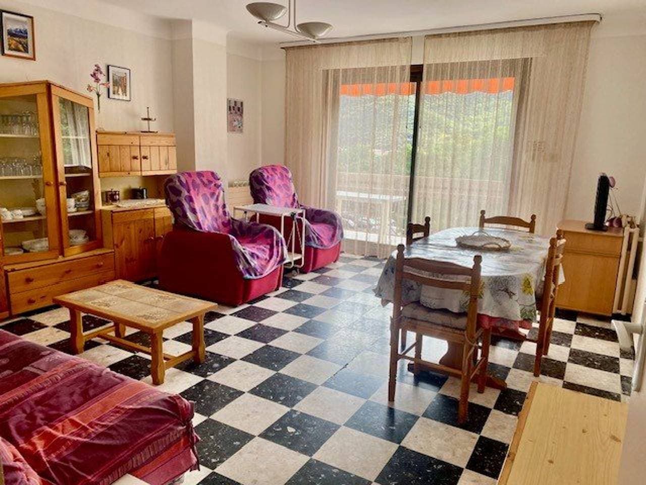 Gemütliche 68m² Wohnung mit Terrasse, 5 Schlafplätzen, Garage und WLAN in Amélie-les-Bains 1