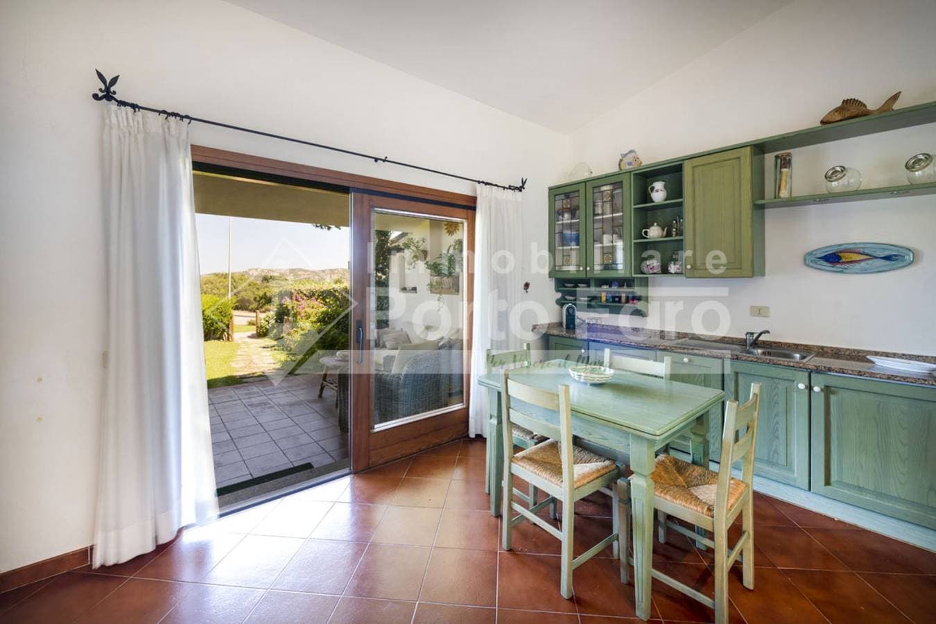 Foto 10 von 23: Ferienwohnung für 4 Personen mit Garten