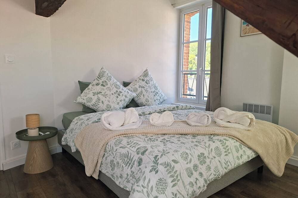 Foto 2 von 21: A Getaway in Normandy: A Duplex in the Heart of Pont-Audemer