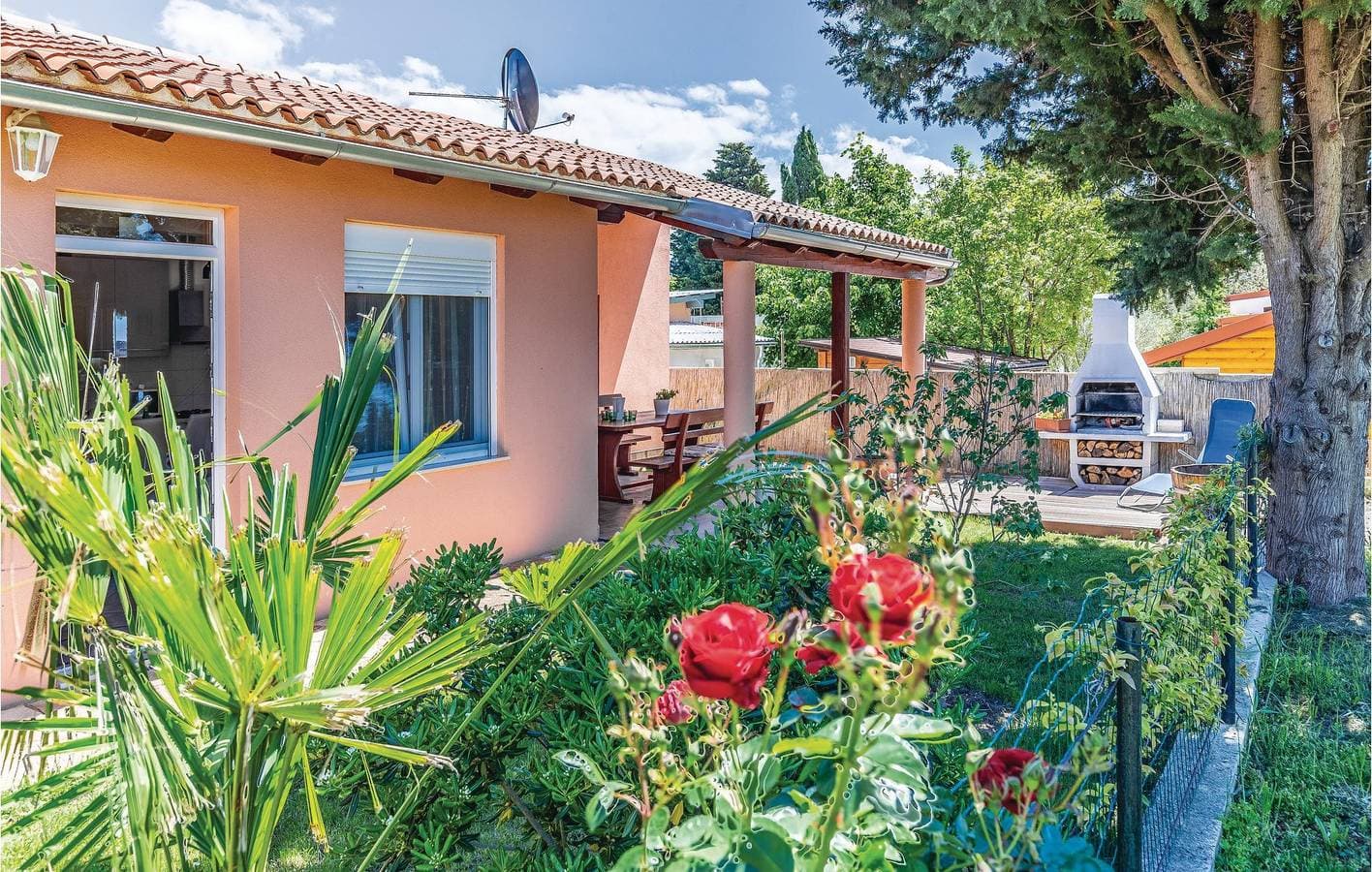 Foto 8 von 27: Urlaub am Meer: Gemütliche Ferienwohnung mit Pool und Terrasse, 2 km vom Strand von Fažana entfernt
