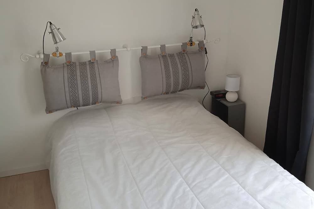 Foto 2 von 18: Charming Mersoise house 7 minutes walk from the beach with private covered parking