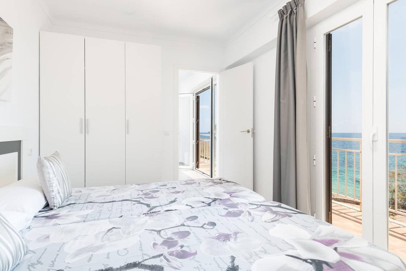 Foto 13 von 18: Talaiot Cala Millor - Apartment with sea views in Cala Millor. Free WiFi
