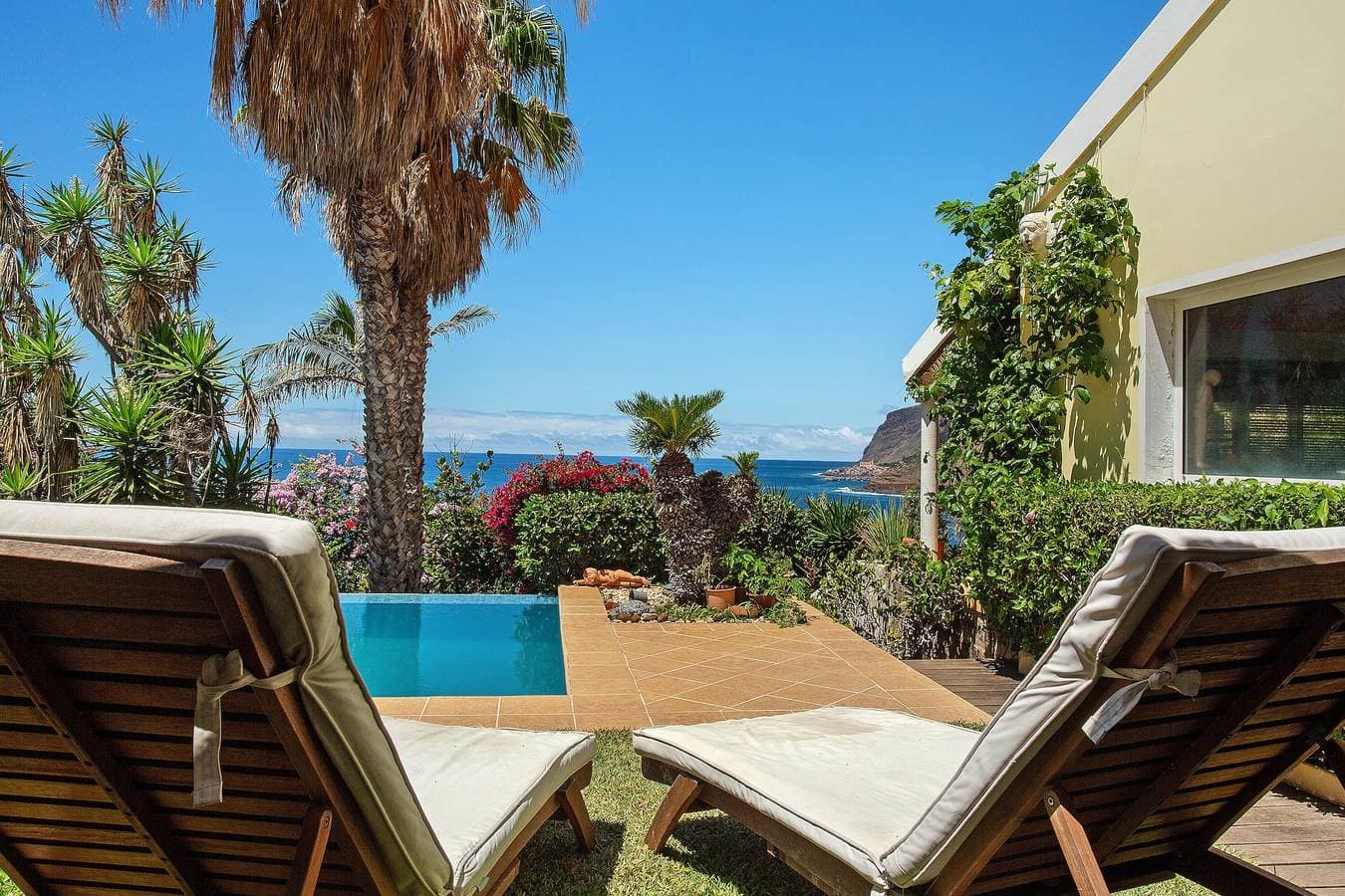 Foto 8 von 68: Suite Bela Vigia 1 mit Gemeinschaftspool, Garten und WLAN