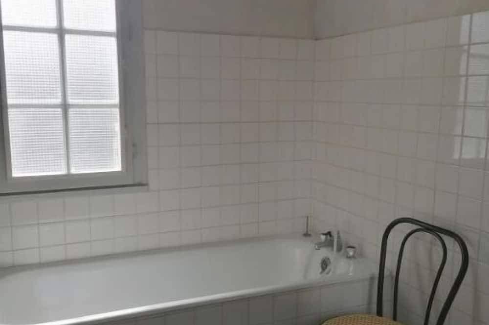 Foto 10 von 26: Maison Spacieuse Simple Et Confortable