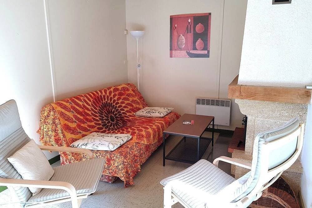 Foto 4 von 8: Chalet in a quiet wooded area 10 minutes from the village. Mountain view
