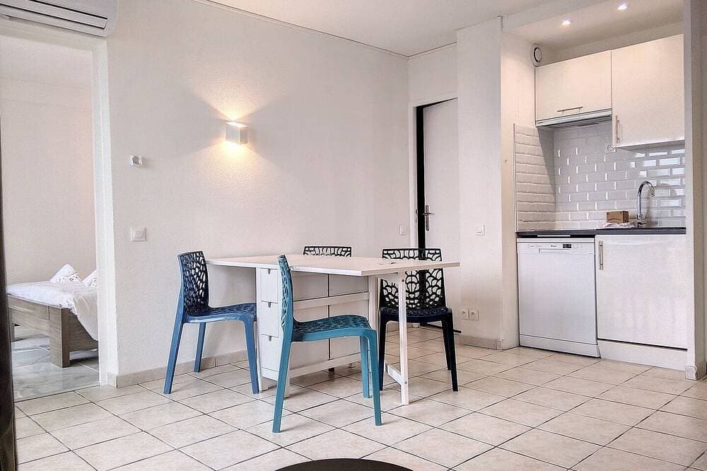 Foto 12 von 19: Apartment-422-Ensuite mit Bad-Meerblick