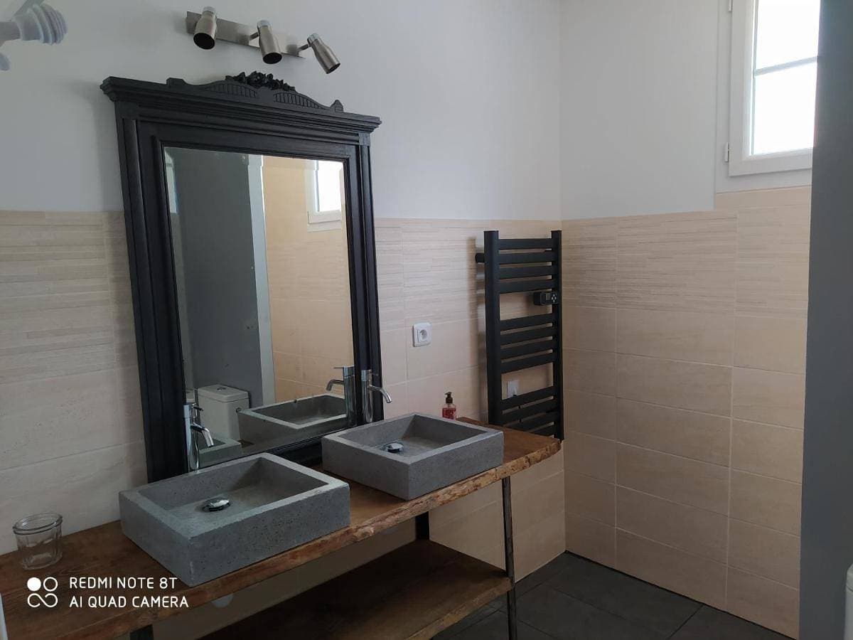 Foto 4 von 12: Three-Bedroom House