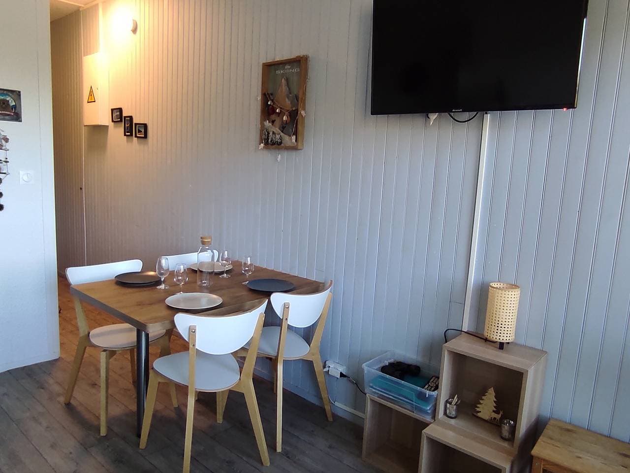 Foto 7 von 30: Modernes Studio in Super Besse, Blick auf den Hermines-See