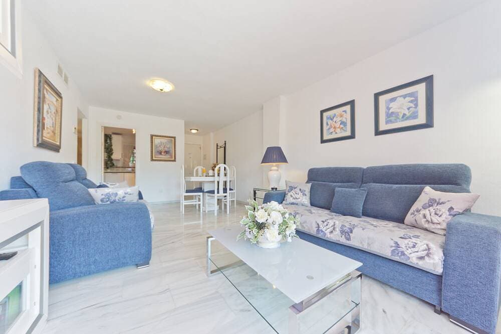 Foto 7 von 25: Hervorragende Erdgeschosswohnung in tropischen Gärten des sicheren Komplexes