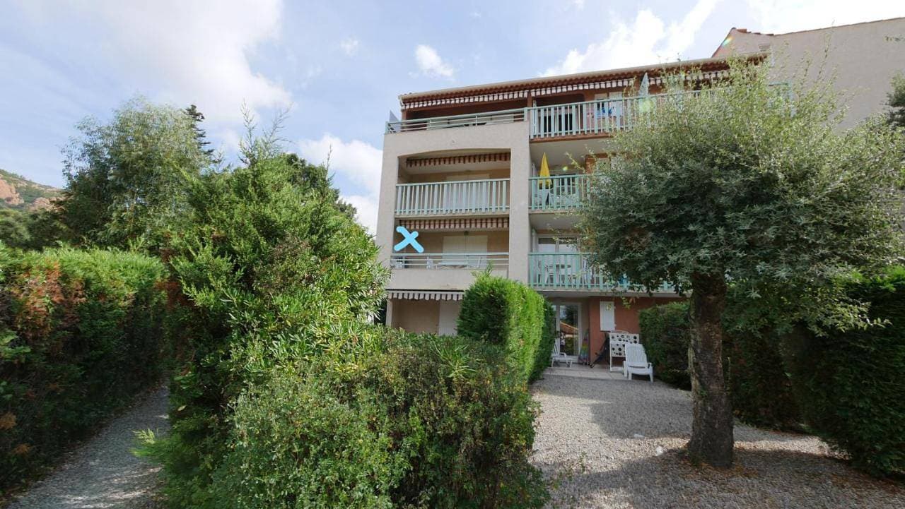 Foto 9 von 12: Apartment with Sea View