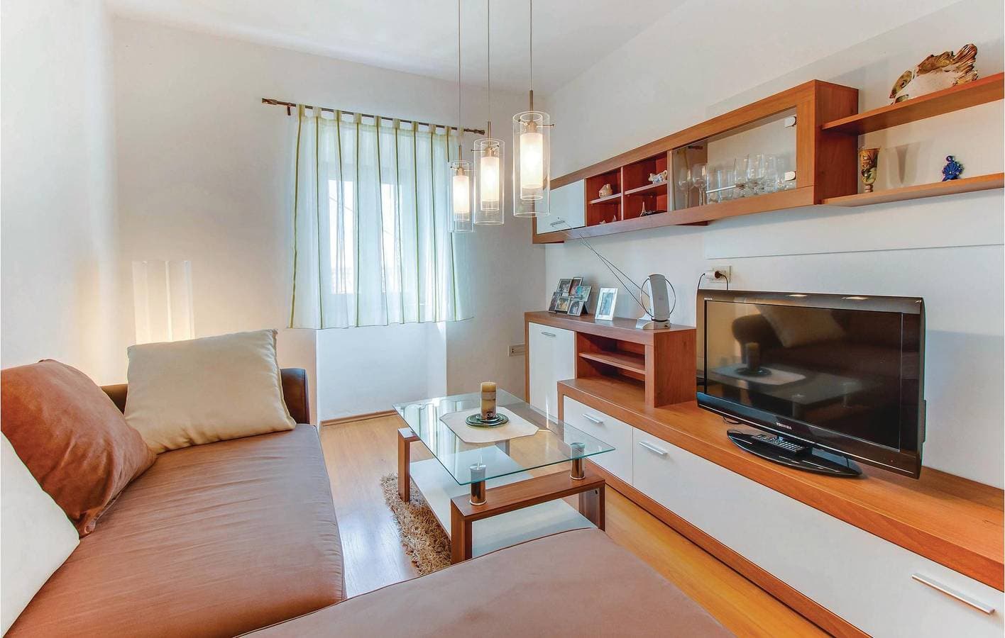 Foto 4 von 35: Gemütliche Ferienwohnung mit Meerblick, Terrasse und Parkplatz, 1000 m von der Küste entfernt