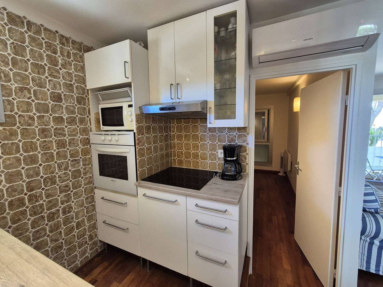 Foto 7 von 15: Ferienwohnung für 4 Personen mit Pool