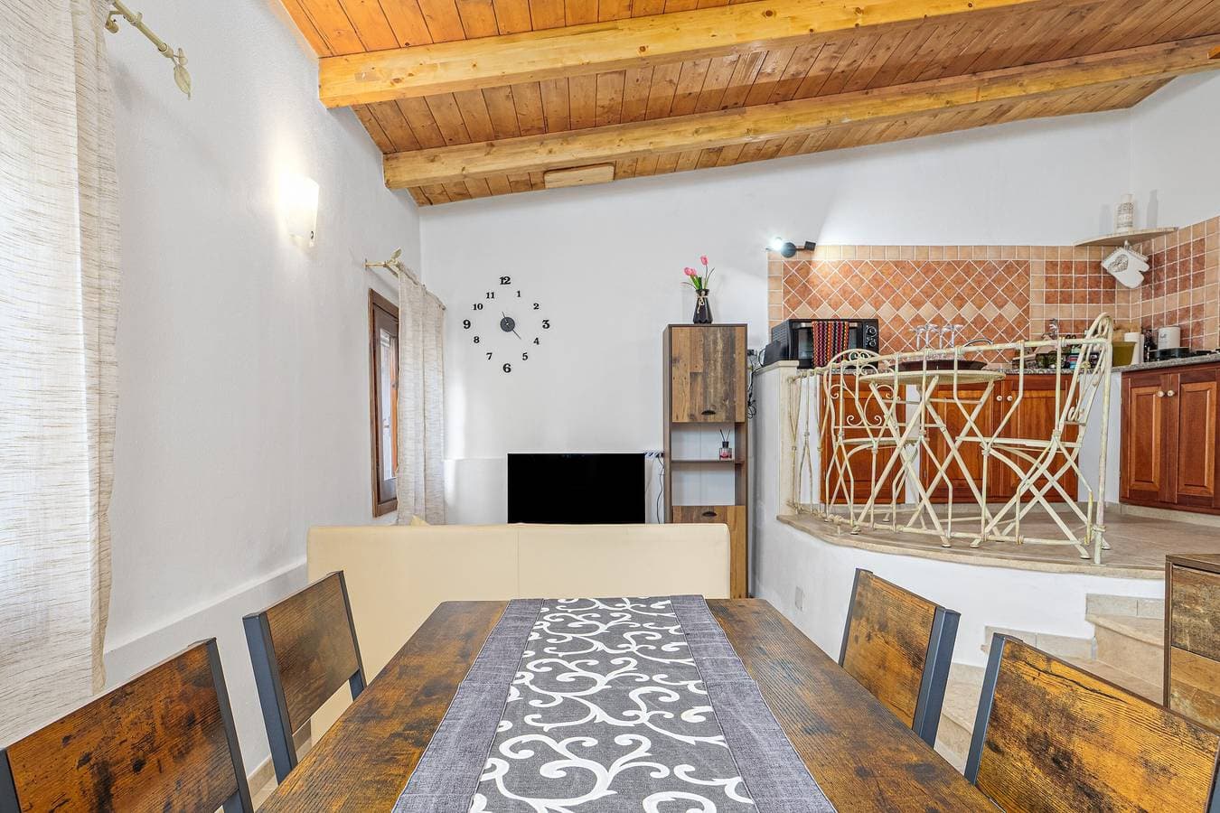 Foto 6 von 26: Ferienhaus „Elia’s House“ mit privater Terrasse, WLAN und Klimaanlage