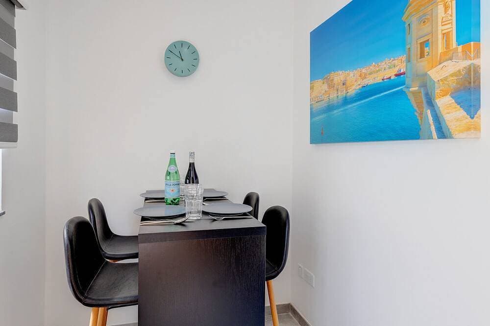 Foto 6 von 30: Perfect Location, Cosy 1Br Apartment