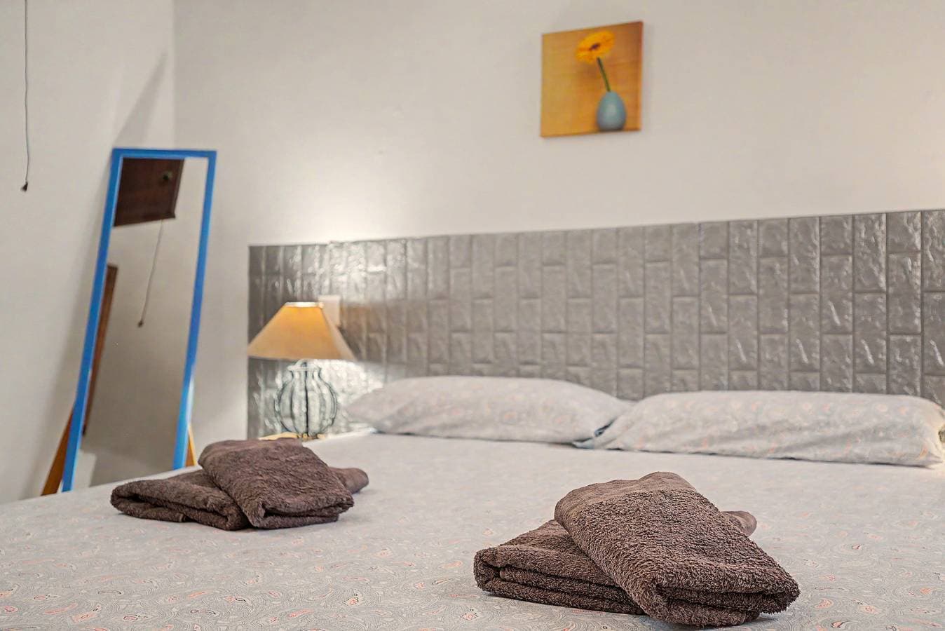 Foto 6 von 34: Dreibettzimmer mit externem, privatem Bad