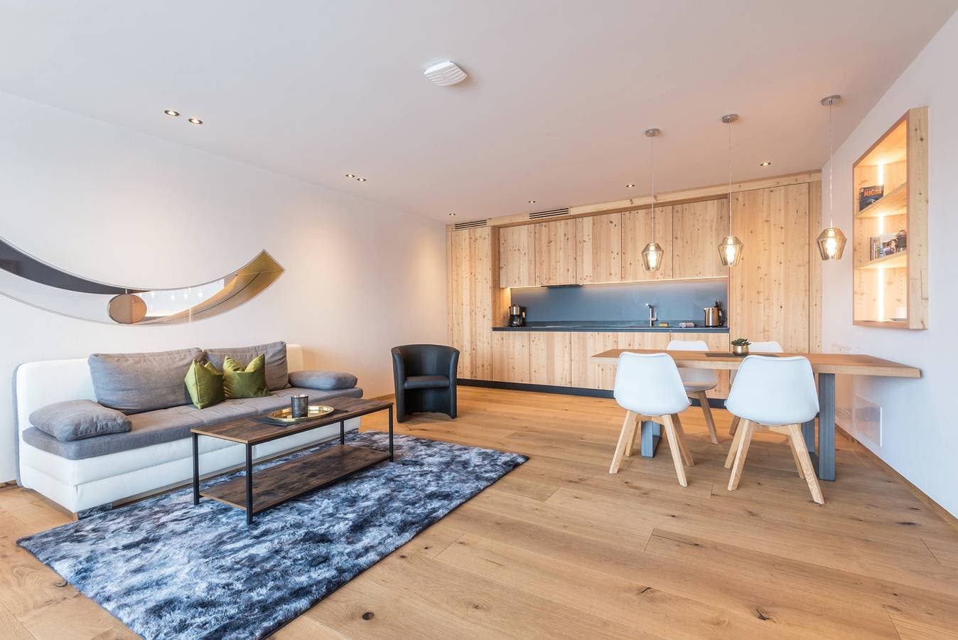 Foto 4 von 34: Schöne Ferienwohnung "Aura Chalets Nr 1" mit Bergblick, WLAN & Garten